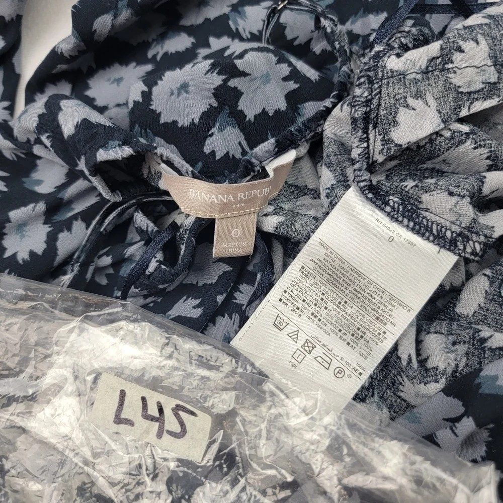 Banana‎ Republic navy floral drawstring waist  zipper bottom jogger jumpsuit